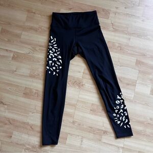Heroine Sport Leopard Accent Leggings